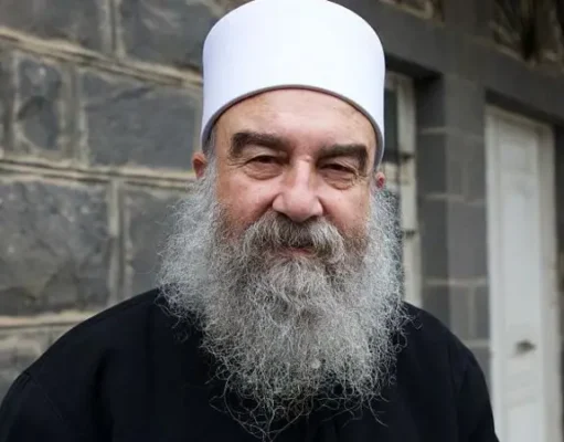 La historia de Hikmat al Hijri, el líder espiritual de los drusos en Siria que nació en Venezuela, y cuál es la conexión de esta minoría religiosa con el país sudamericano