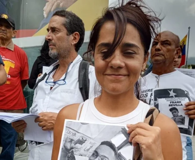 Activista-detenida-e1754685465660-696x572