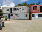 Dictadura cubana apila damnificados en contenedores reciclados convertidos en viviendas