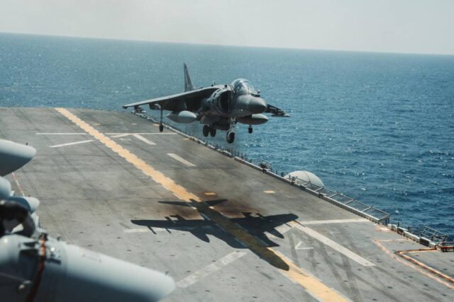 Harrier-USS-Iwo-Jima-EEUU-Caribe