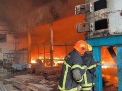 Voraz incendio se registró dentro de las instalaciones de Empresas Diana en Valencia