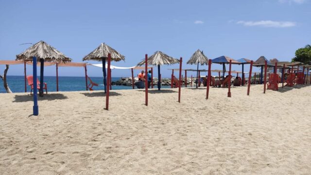toldos-playa-la-guaira
