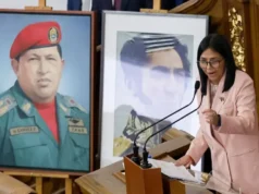 De la retórica anti-FMI de Chávez al regreso al ente con Delcy Rodríguez: lo que implica para Venezuela