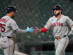Abreu y Contreras comandan con poder victoria de Boston
