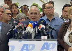 La estructura de Acción Democrática (AD) dirigida por Bernabé Gutiérrez enfrenta una nueva ola de renuncias