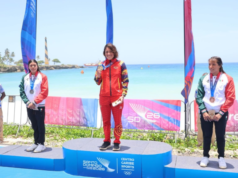 Paola Pérez se colgó el oro en aguas abiertas