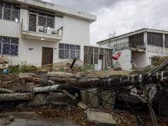 Bloomberg: Venezolanos son abandonados a su suerte tras terremotos mientras rescatistas se retiran
