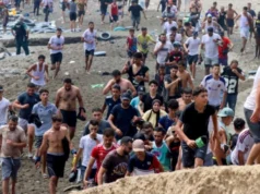 «La situación está fuera de control»: España moviliza al ejército ante el cruce de más de 50.000 migrantes desde Marruecos a Ceuta; al menos 34 muertos