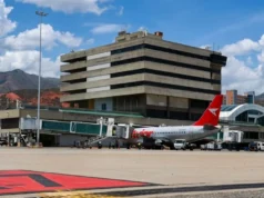 Instalarán carpas en Maiquetía para retomar operaciones en agosto tras terremotos del 24J