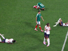 Inglaterra resistió el acoso de México con un hombre menos y logró avanzar a cuartos de final del Mundial
