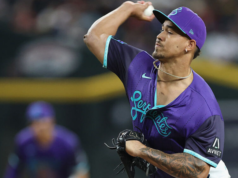 Justin Martínez hace historia al lanzar un inning inmaculado