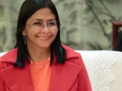 Delcy Rodríguez sobre llegada de María Corina: «La política debe dejar de ser show»