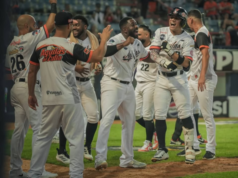 Las Águilas blanquearon a los Cardenales