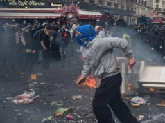 Francia decreta toques de queda en París y otras ciudades